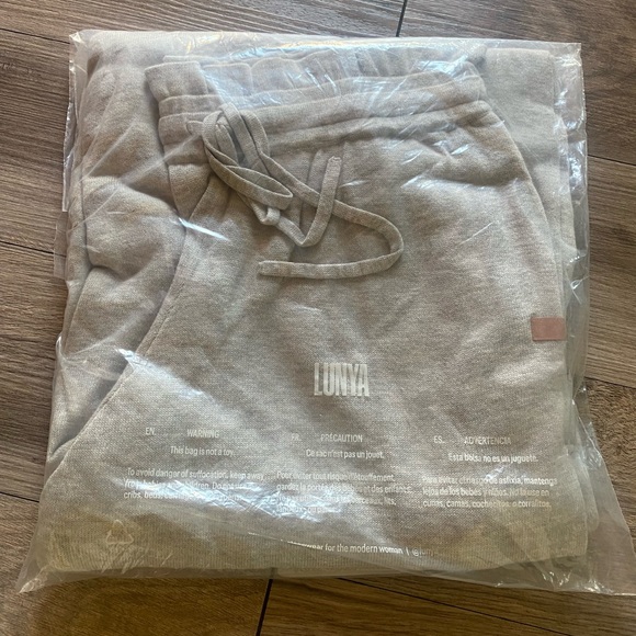 Lunya, Cozy Cotton Silk Relaxed Pant — $168.00 - Picture 6 of 7